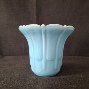 Vintage Akro Agate Glass Flower Pot Ribs and Flutes Scallop Rim 297 Baby Blue